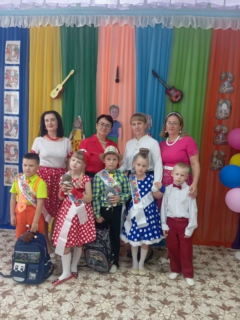 Зажигательный выпускной в стиле стиляг в нашем детском саду! 🕺💃 
 
29 мая наш детский сад преврати