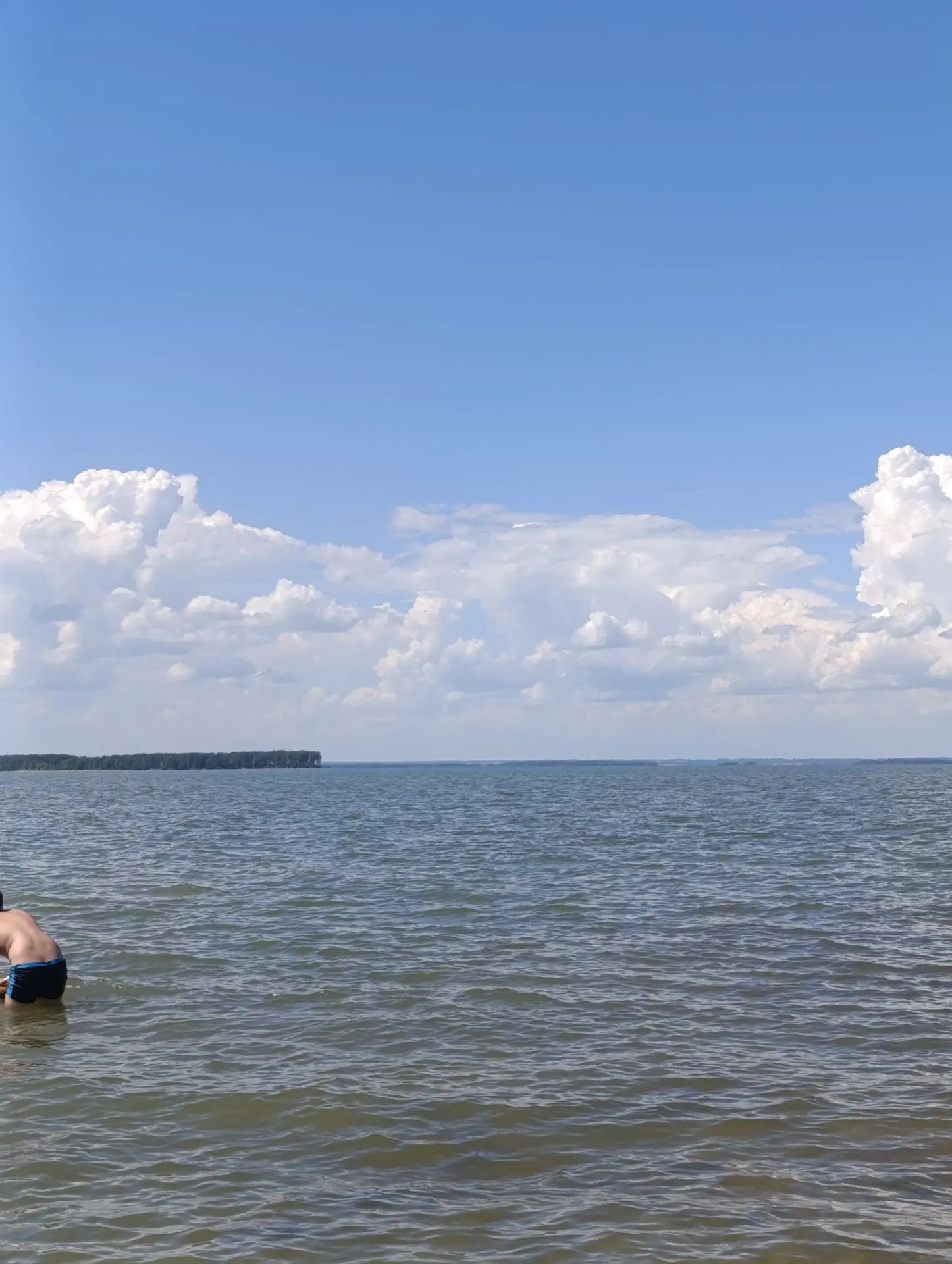Какая же офигенно теплая вода на море.покупались,дети не хотели уезжать,но дома ждут дела и мы уехал