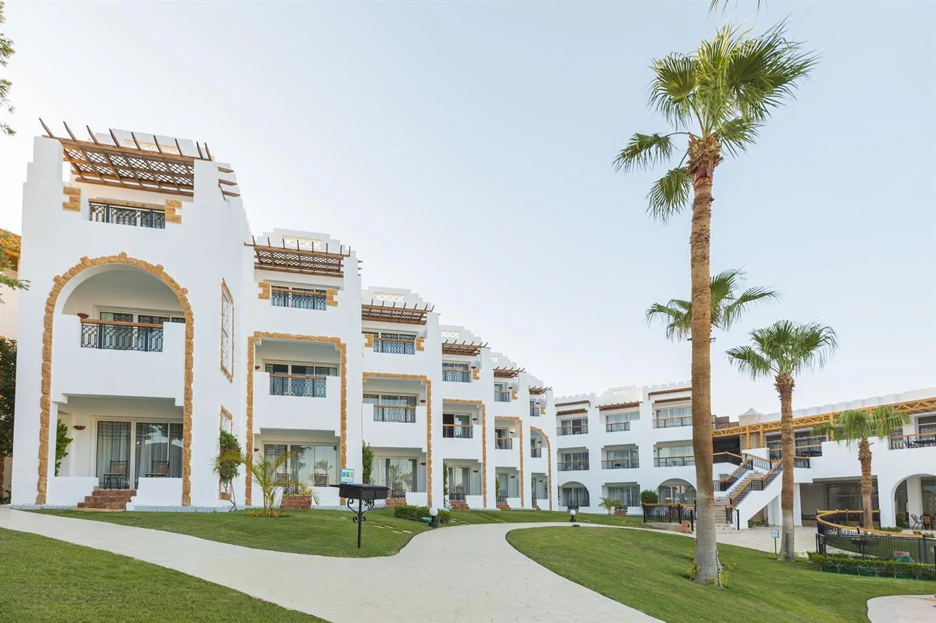 НЕДОРОГОЙ И ОЧЕНЬ ДОСТОЙНЫЙ ОТЕЛЬ В ШАРМЕ С ШИКАРНЫМ РИФОМ⚡️🏖

✔️ Sunrise Remal Resort 4* 
Шарм-Эль