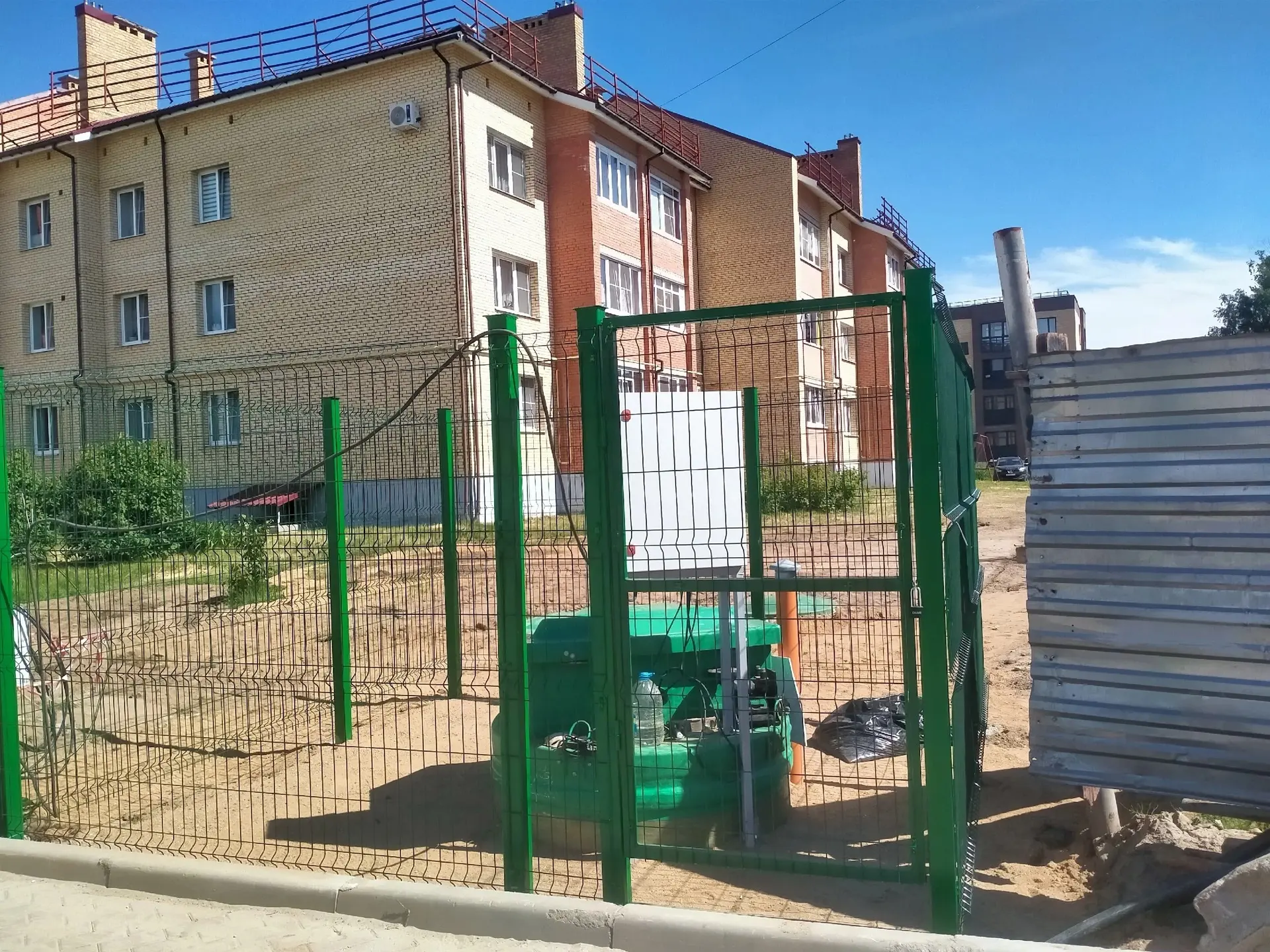 Многолетняя проблема с водоотведением в деревне Полесье осталась в прошлом

В деревне Полесье Яросла