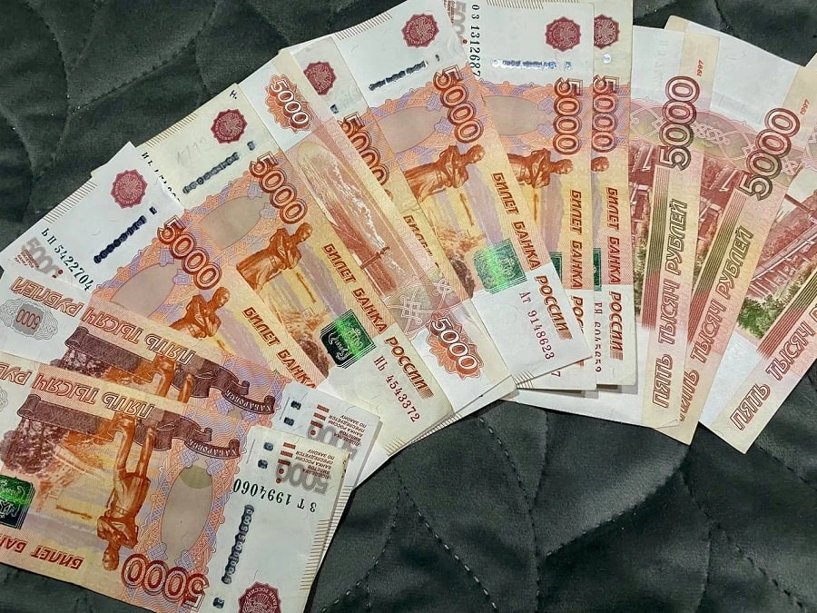 Среднемесячная зарплата в Кировской области перевалила за 70 тысяч рублей

По данным Кировстата, за 