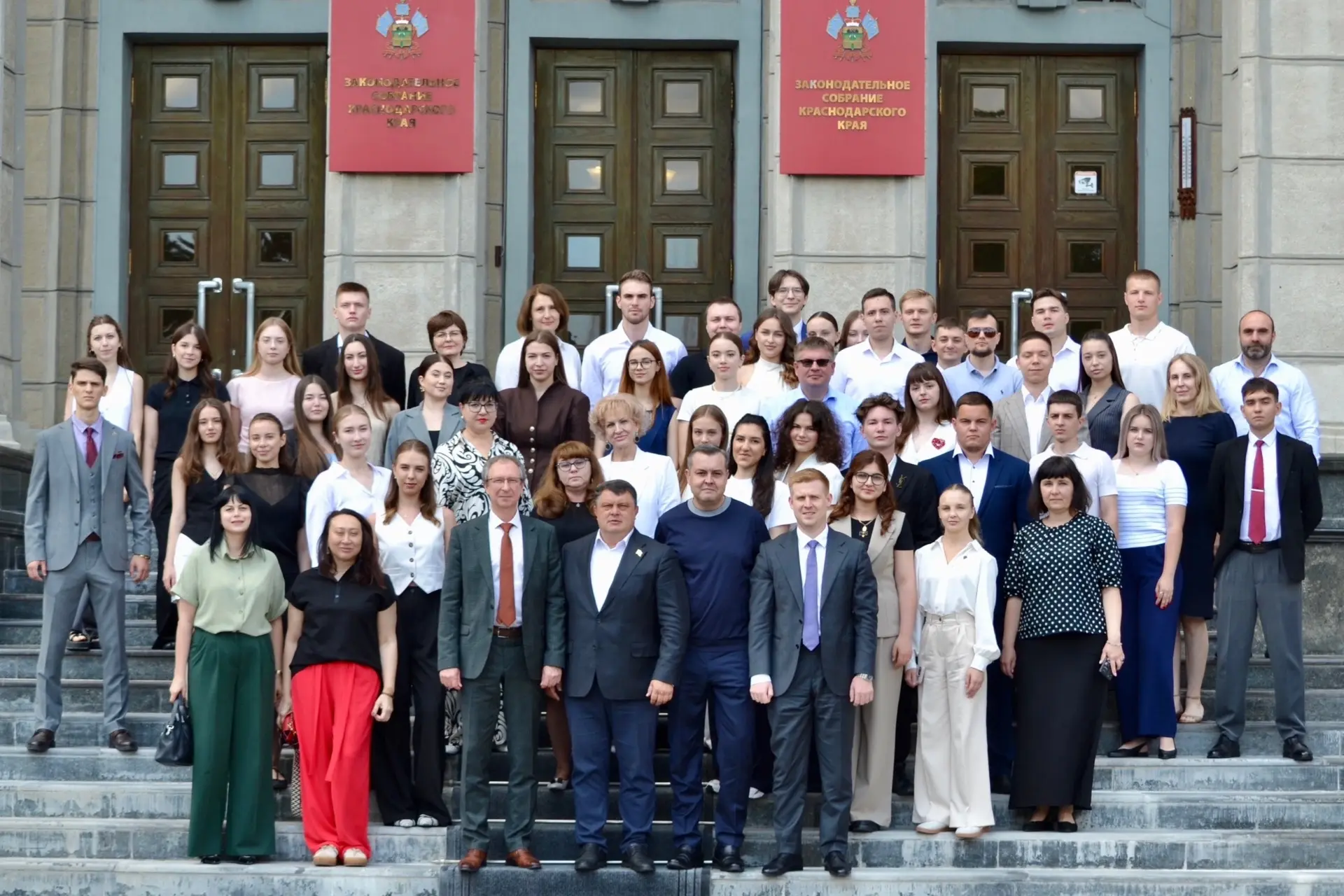 💼В Законодательном Собрании края стартовала производственная практика для студентов факультета 

Тр