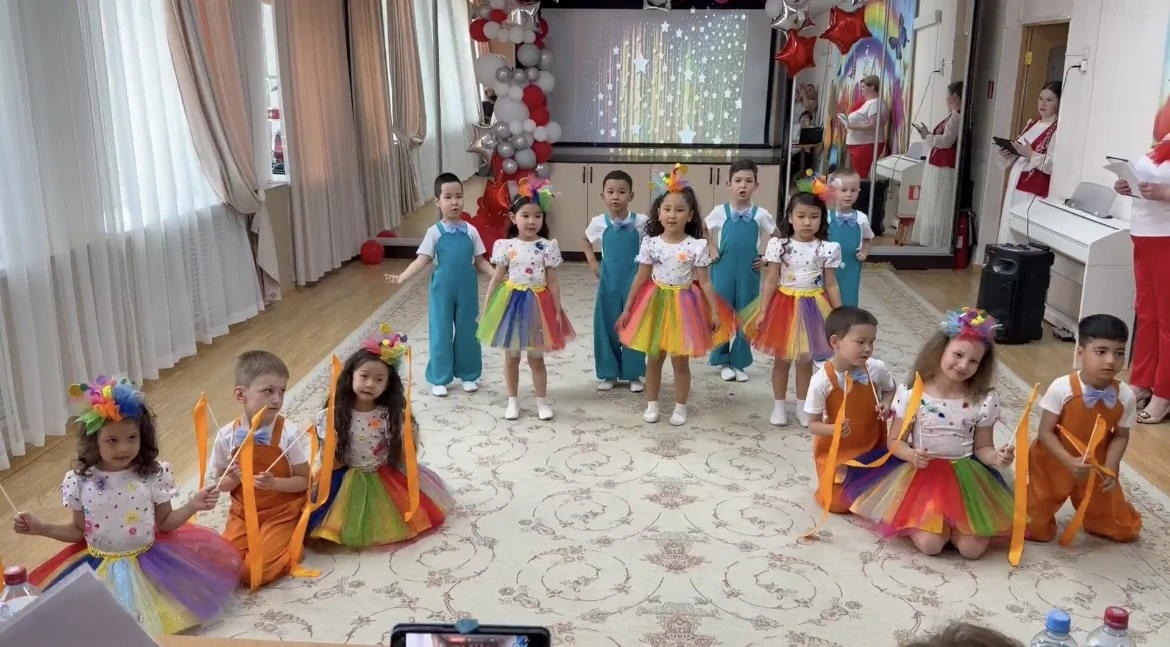 🌟 Наши «Озорные искорки» на «Звездном дожде»! 🌟
   Сегодня воспитанники МБДОУ г. Астрахани № 85 «К