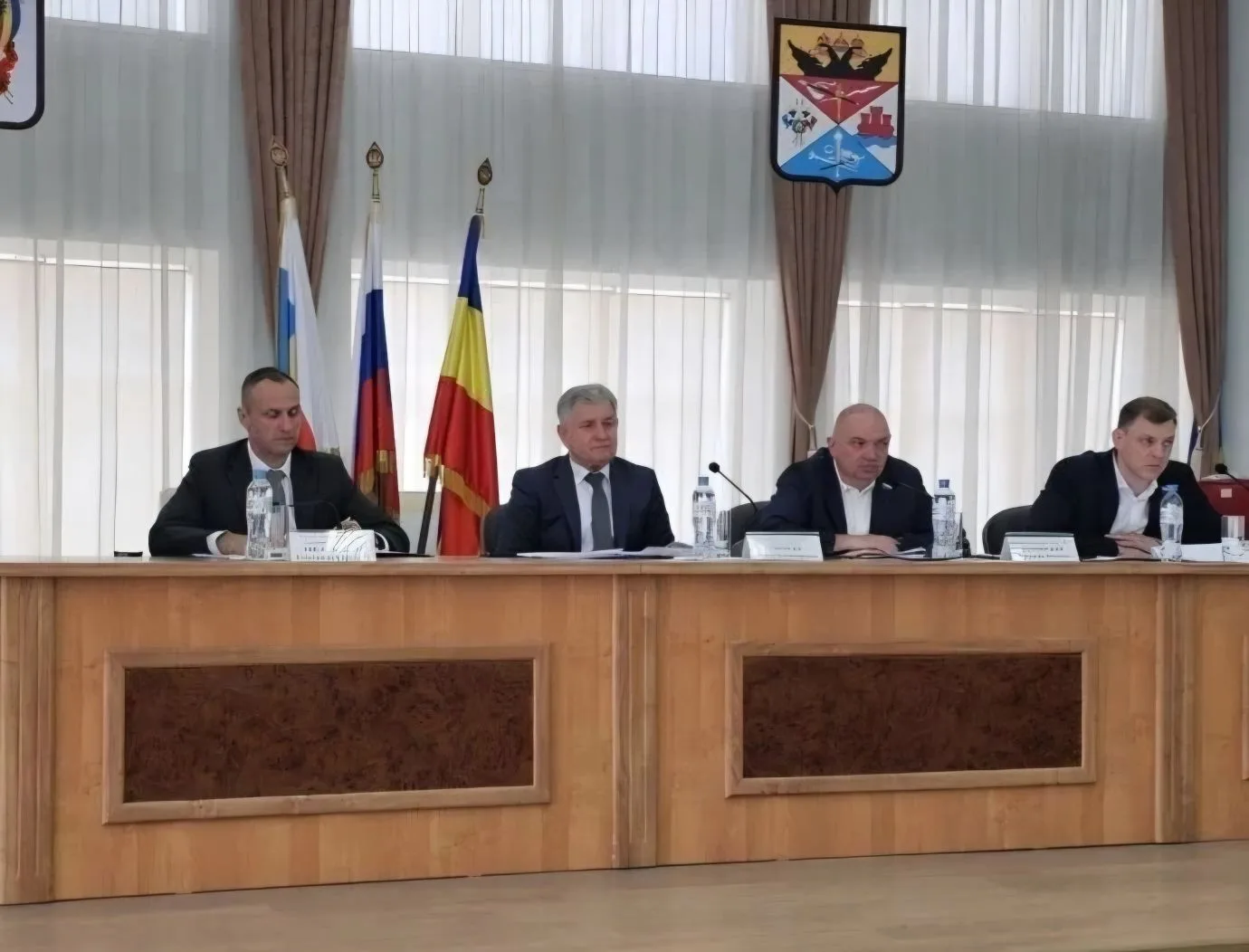 Депутаты городской Думы довольны работой Департамента ЖКХ

На заседании комиссии городской Думы по в