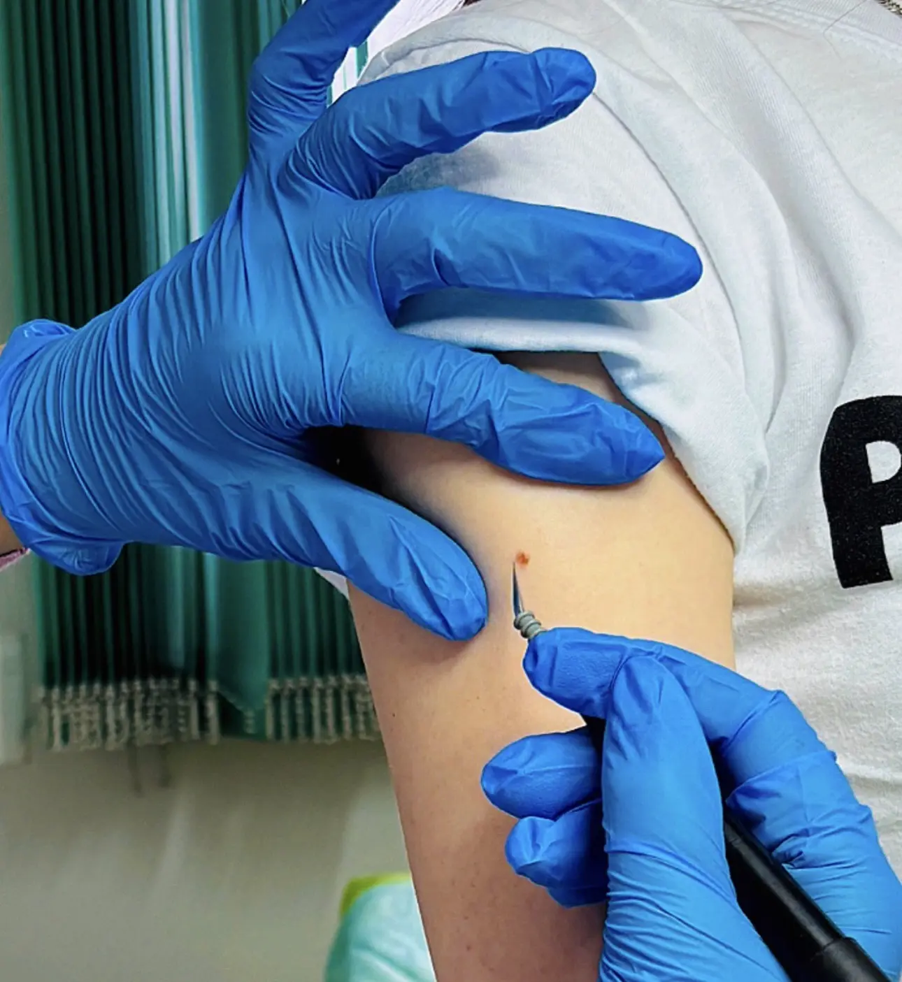 ✨ Не угадывайте и не рискуйте!

В медицинском центре «Сонар» мы предлагаем экспертную диагностику и 
