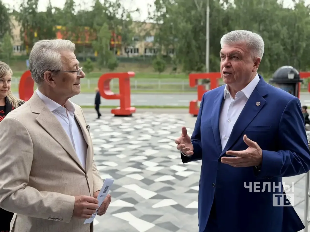 🎭В Челнах стартовал третий Фестиваль национальных театров России 

В автоград приехали 7 театральны