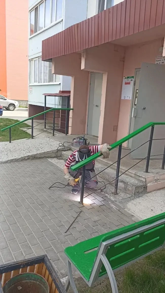 🔨 Лето для плотников — горячая пора!

Пока жители наслаждаются теплыми днями, наши плотники трудятс