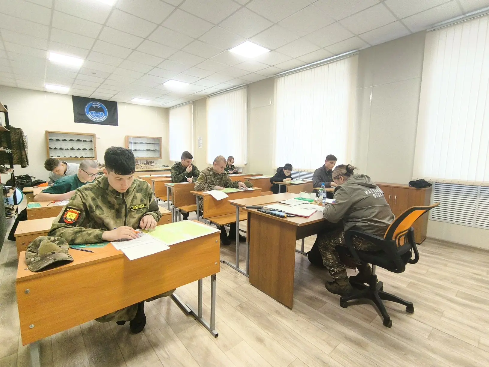 Делюсь с вами кадрами с первого этапа военно патриотической игры Зарница 2.0

#ДвижениеПервых
#Движе