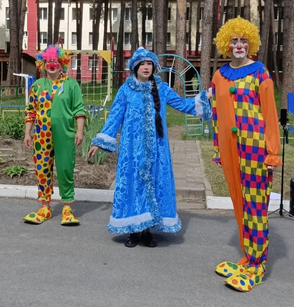 Смех, веселье, чудеса

В рамках дня открытых дверей, посвященный Дню защиты детей, в нашем Центре пр