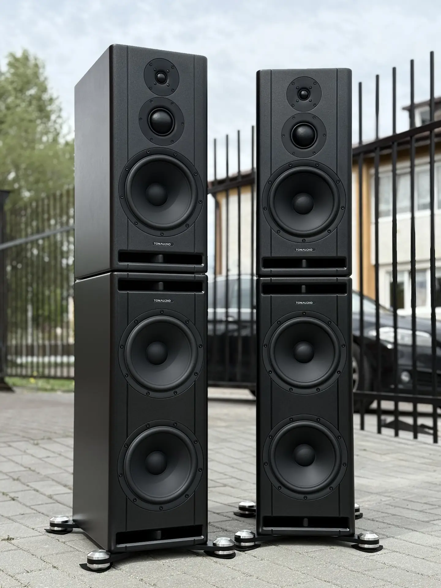 Артем LEGEND SOUND выбирает MASTER INSPIRER.95

Весенний вайб с TONAUDIO

3,5-полосная архитектура и