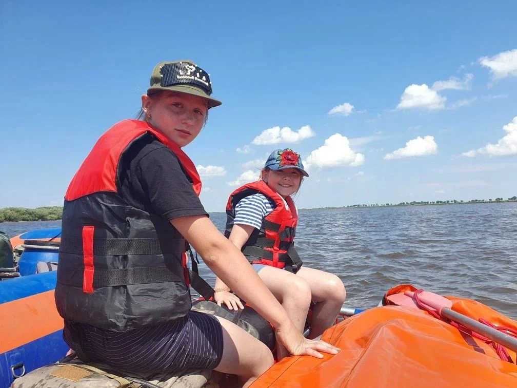 50 километров по Амуру: «Алиот» в водном походе! 🚣‍♂️🌊🌲 
✅Пока кто-то отдыхает на диване, наши юн