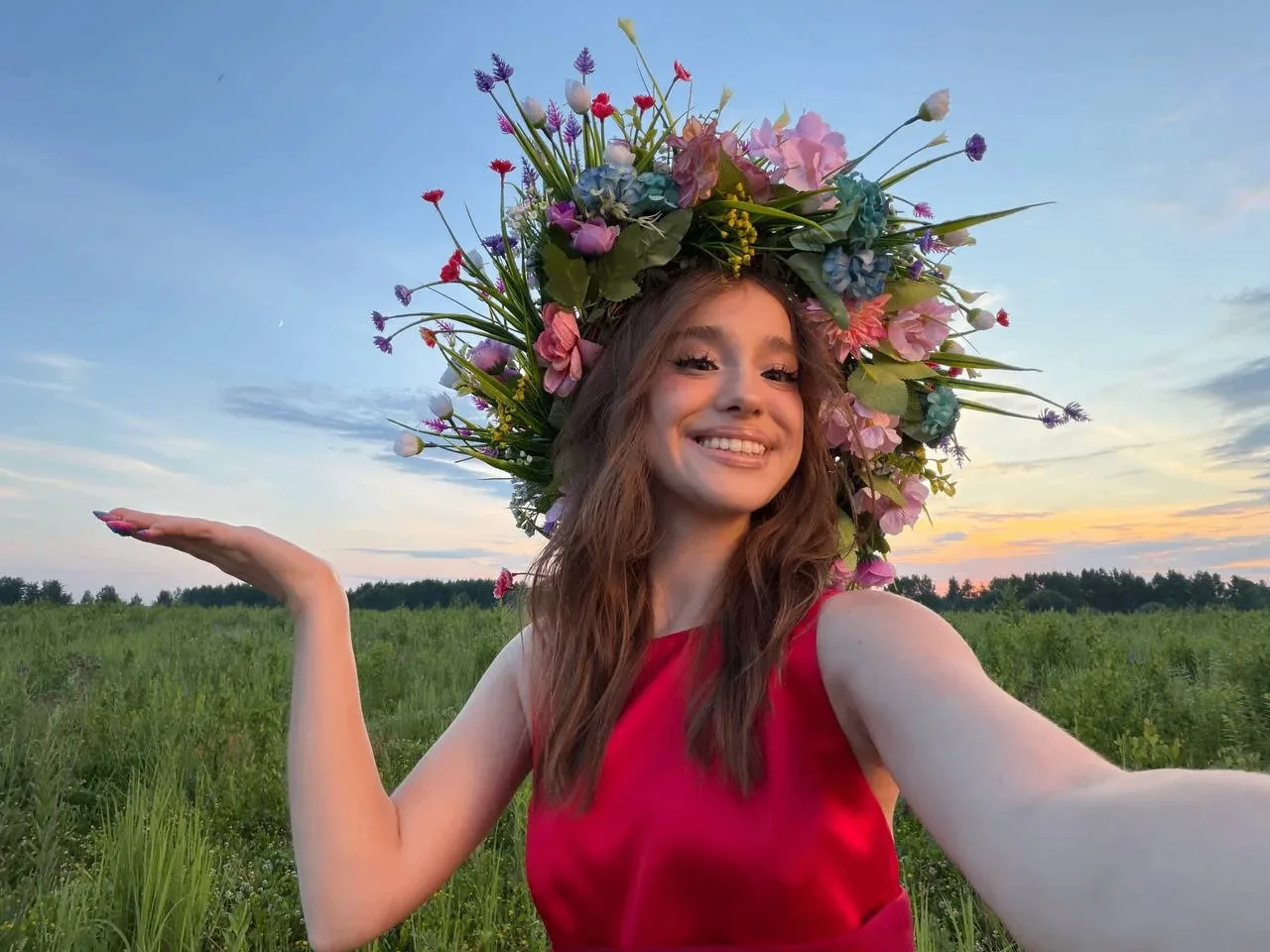 красивый венок?

❤️ — да
🔥 — ДААААА
😈 — не оч(