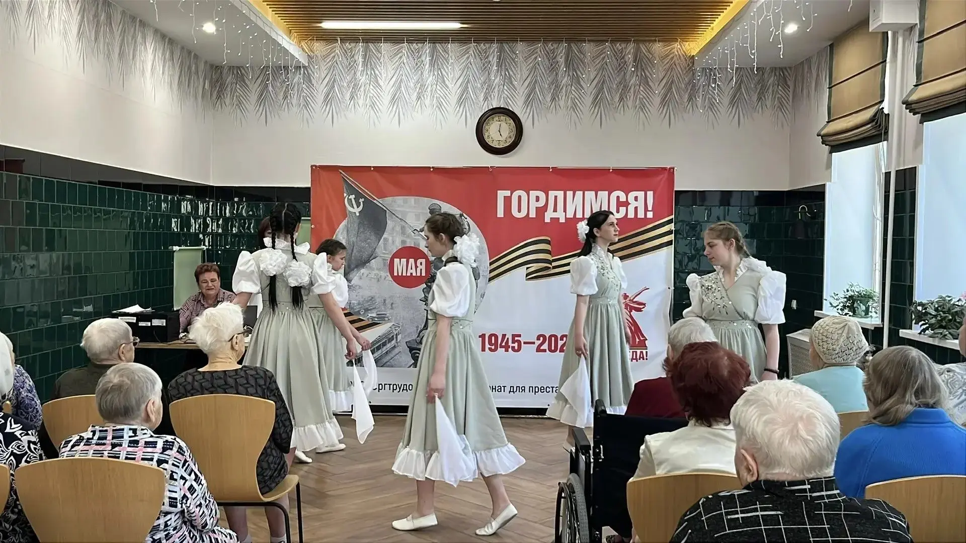 📌В преддверии Дня Победы в Великой Отечественной  войне 🇷🇺  ученики нашей школы совместно с сотру
