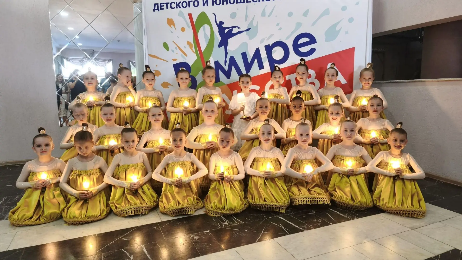Язык, понятный всем!
❤️Любовь к Родине и своей семье, радость и грусть, любопытство и удивление, неж