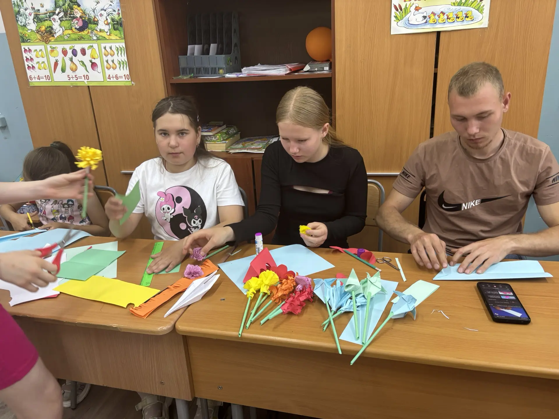 На десятый день площадки прошел экологический игровой час «Все проходящее, а природа вечна…»