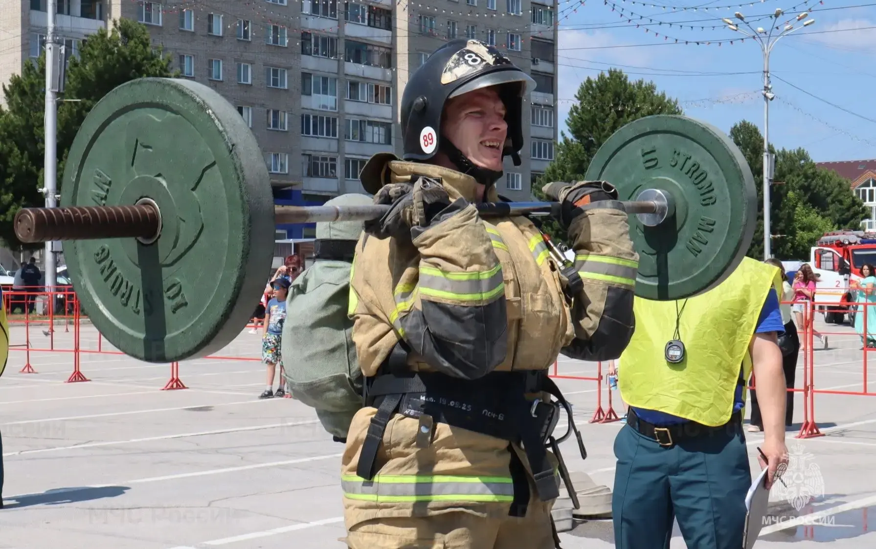 Пожарный кроссфит и праздник для всей семьи!

12 июня в г. Бердске состоится пожарный кроссфит!
Для 