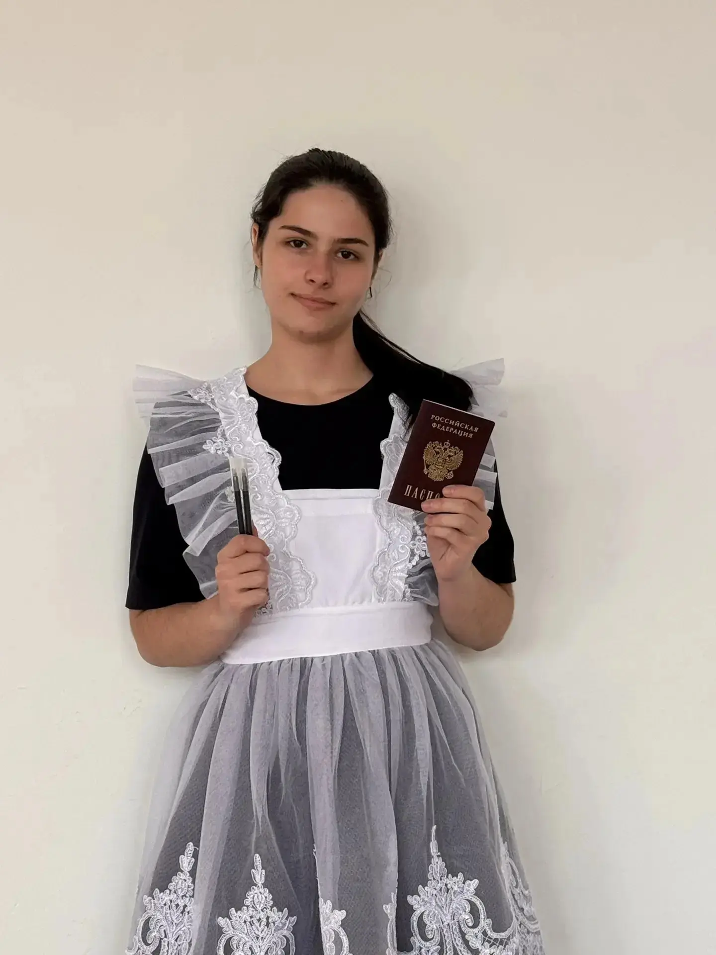 Я, Сокурова Анна Евгеньевна, ученица 11 класса МОБУСОШ №10 им Ф. Г. Петухова. Сегодня, 11 июня, я сд