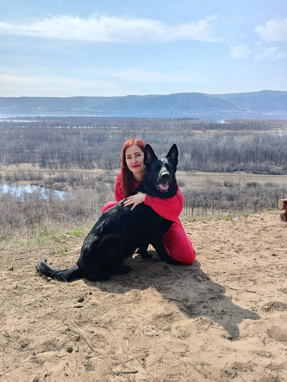 Любовь с первой фразы случилась со мной, когда я прочитала: «Муж звонил с работы узнать, поели ли св