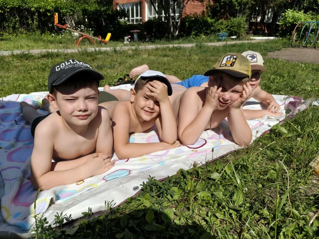 Наш весёлый летний день! ☀️

Сегодняшний день в нашей подготовительной группе №5 прошёл на одном дых