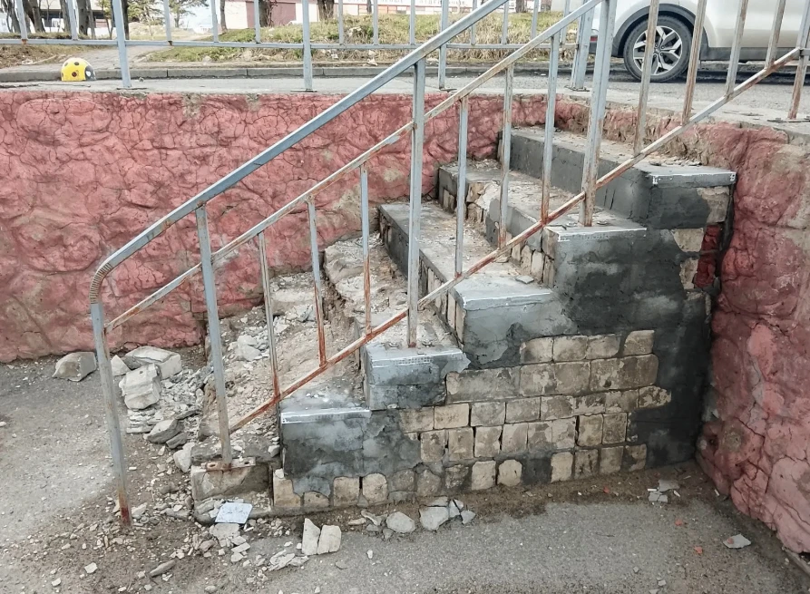 В Ставрополе отремонтировали ступени лестничного марша многоквартирного дома
 
В управление Ставропо