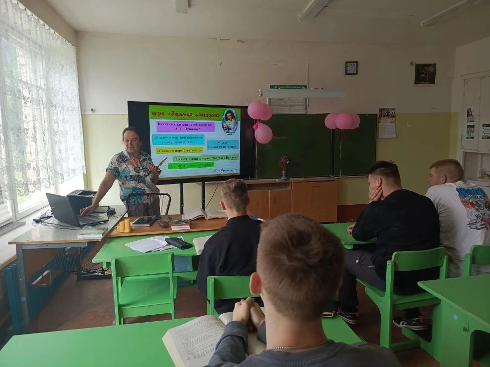 Родной язык — наша сила и наследие 🎓 
В преддверии Дня русского языка в нашей школе прошла увлекате