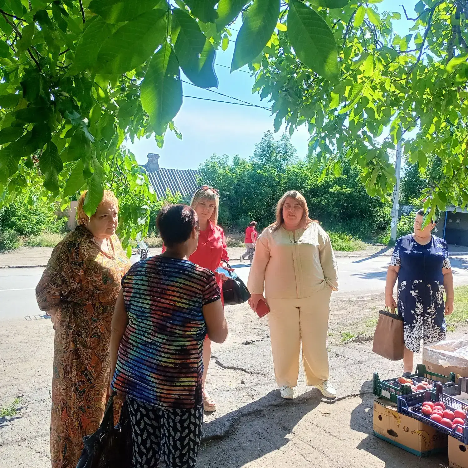В рамках поручения Главы ДНР Дениса Пушилина, на территории Кировского внутригородского района продо