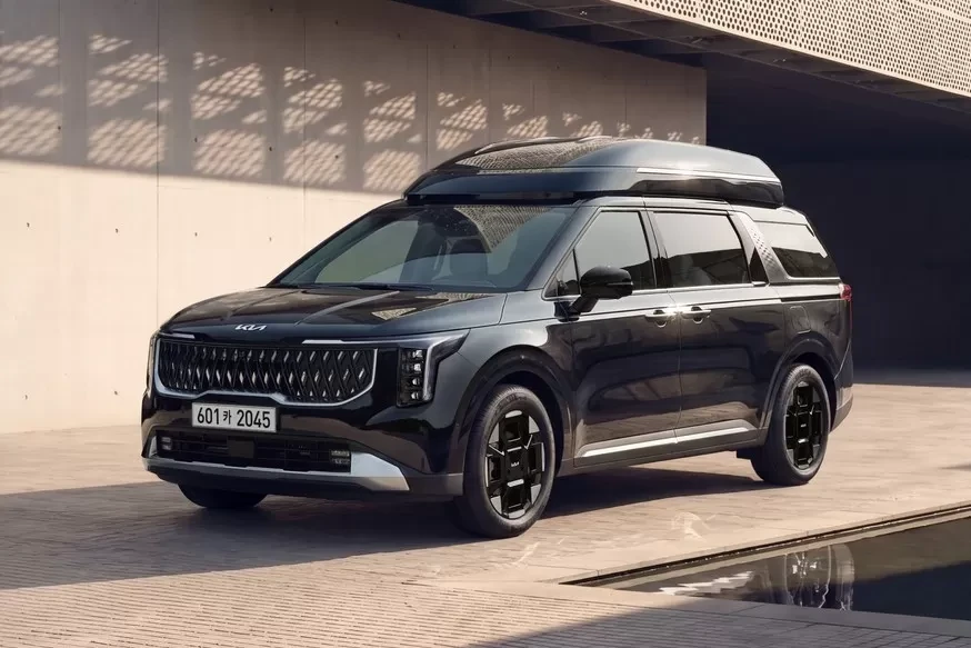 Kia Carnival получил новую версию с высокой крышей

Kia вывела на рынок более доступные версии минив