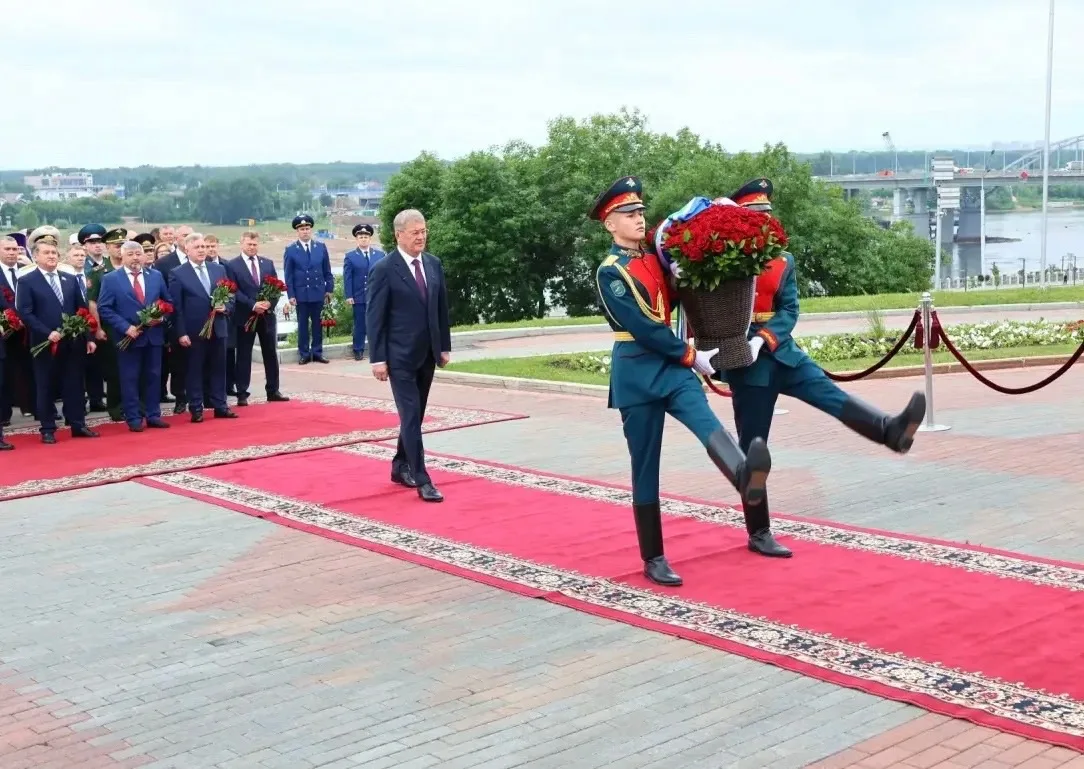 Сегодня особенный день для нашей страны и нашей республики! 12 июня мы отмечаем День России, День го