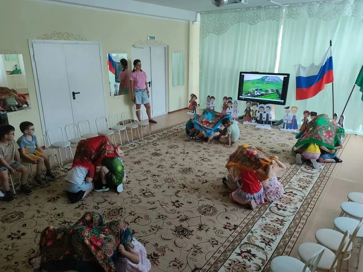В честь главного государственного праздника нашей страны в 3 корпусе нашего детского сада состоялось