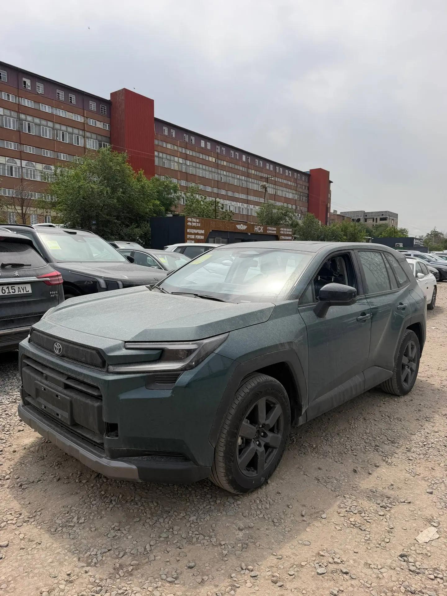 🇰🇬 🇨🇳 🇷🇺 доступен к покупке

✅ Toyota RAV4
✅ 2026 год
✅ Новый без пробега 
✅ 2.0 бензин 172 л.