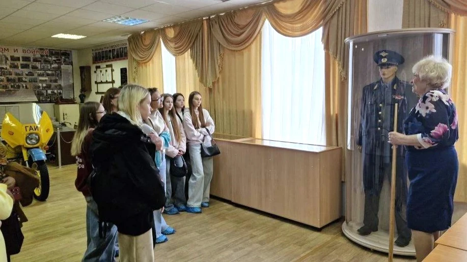 🔥 Романтика или суровые будни? Как проходит служба в полиции!

 
Сегодня 19 студентов Уральского ре