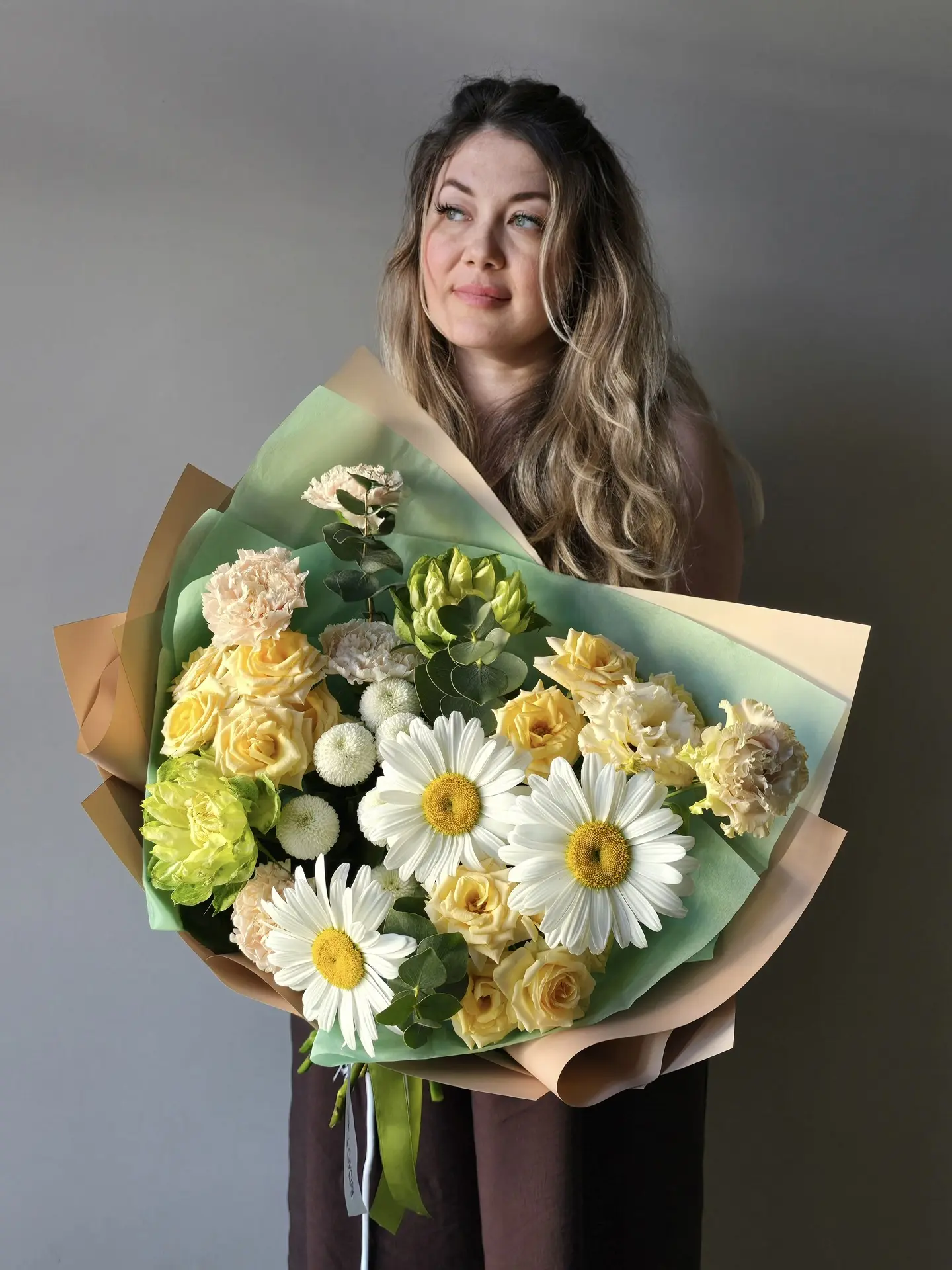 Роза Вегги — цветок, который влюбляет в себя с первого взгляда💚
Её необычная зелёная фактура и изящ