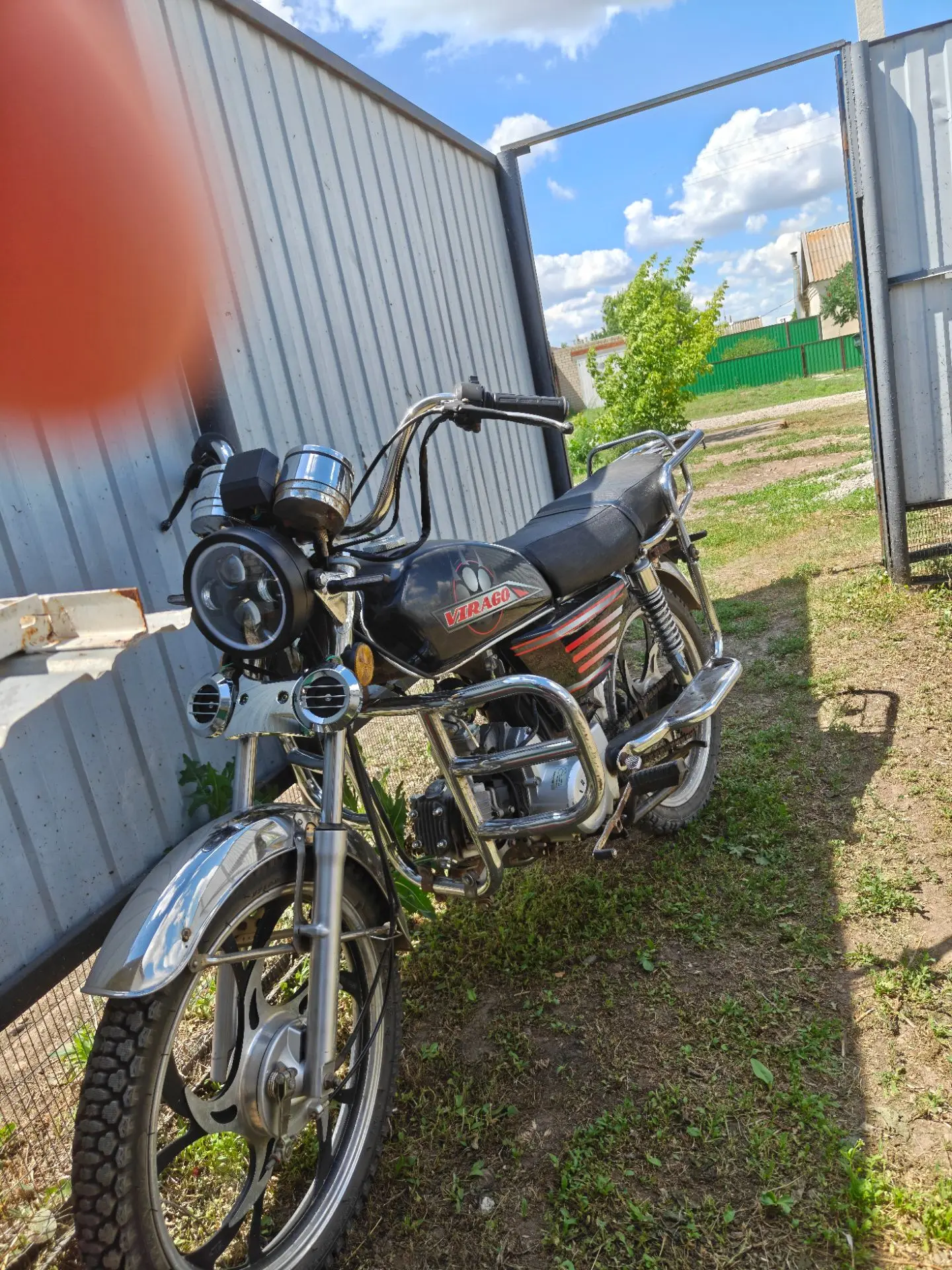 Продаю мопед Virago
110cc на полном ходу вся электрика работает с стартера заводиться из нового:порш