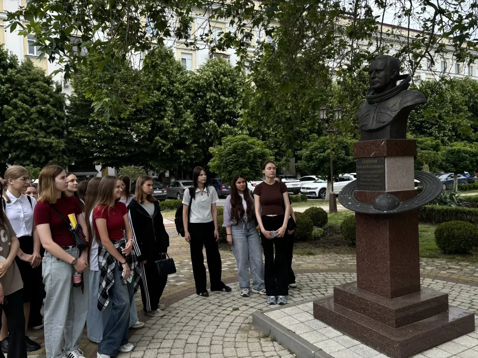 11.06.2026г. студенты Университетского колледжа вместе с кураторами приняли активное участие в акции