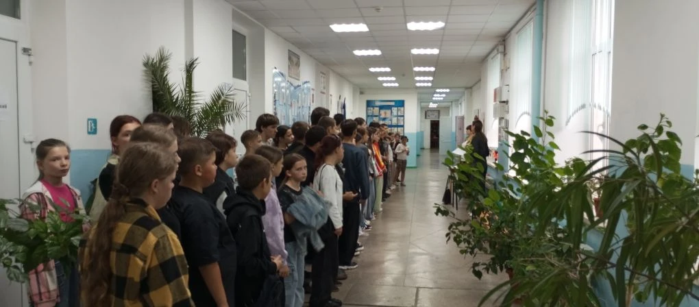 📣💥Второй день тематической площадки "Патриоты" был посвящён «Дню здоровья».💥📣
🤸‍♂️Утро началось
