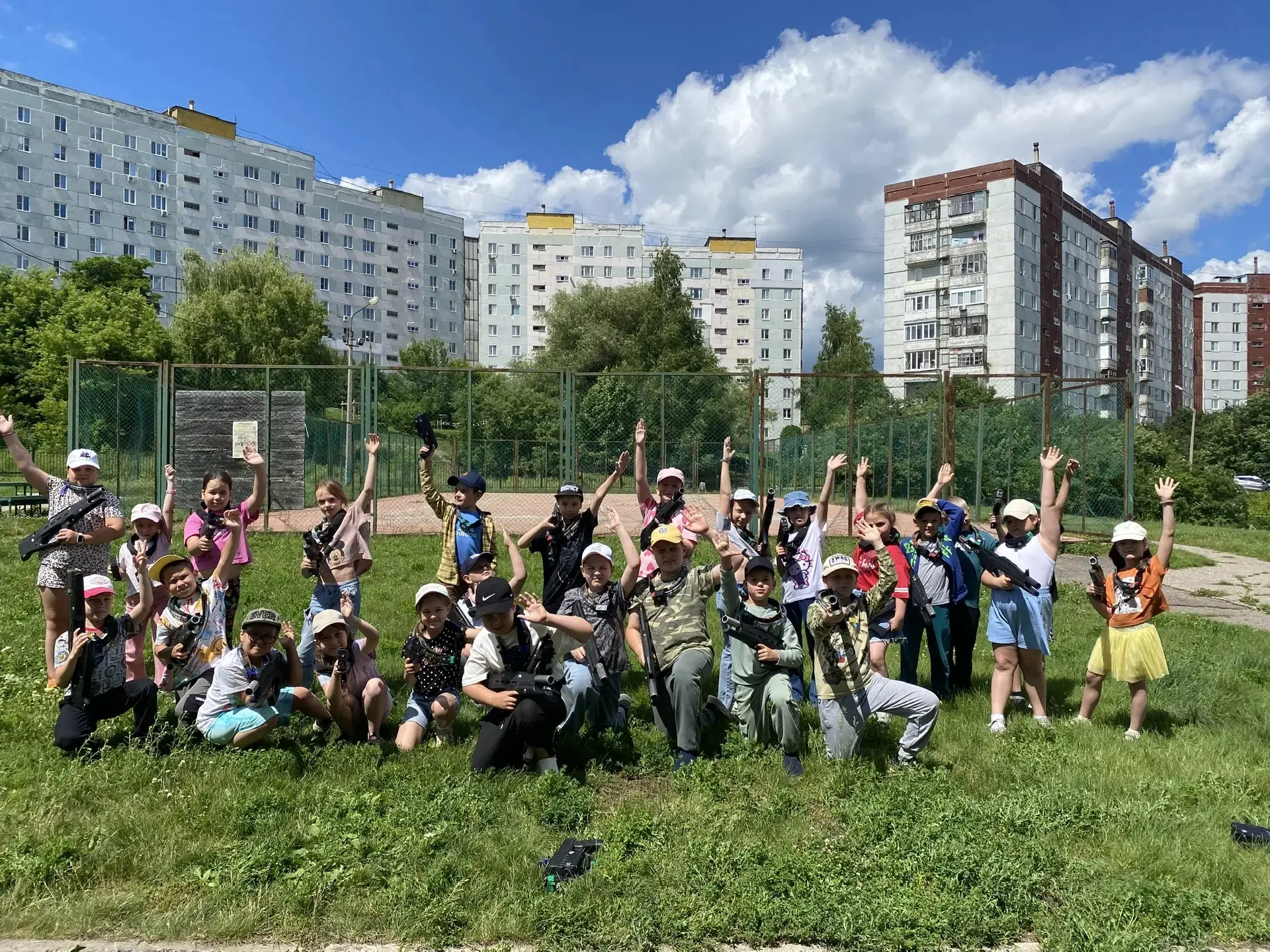 Дневник пришкольного лагеря "Казачья станица". День 12.

Вторник выдался насыщенным, как впрочем все