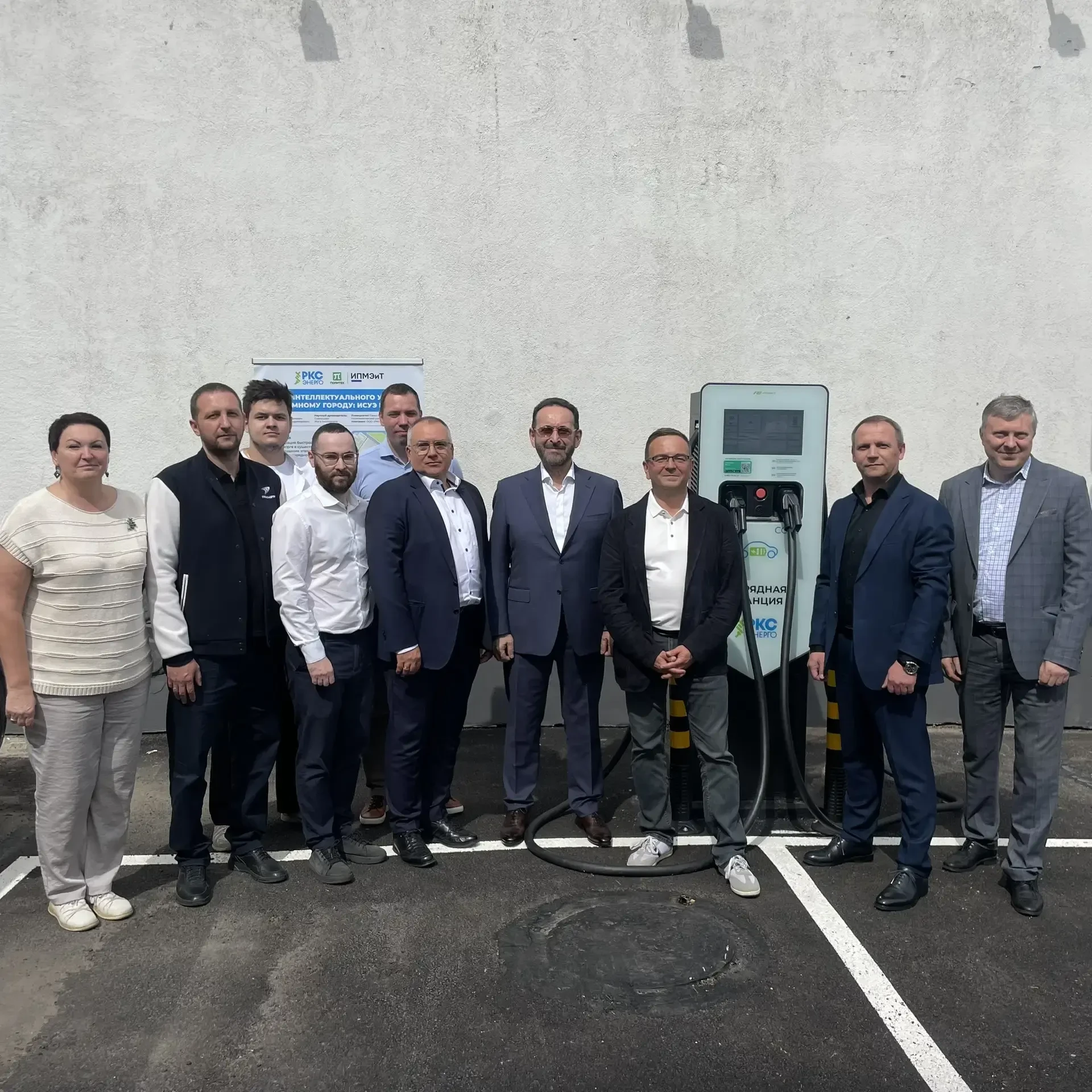 Первая быстрая электрозаправка «РКС-энерго» открыта в Выборге!
 
📍 Адрес: Выборг, набережная 40-лет