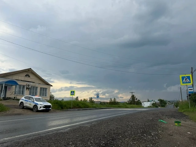 🚔🚨🤝Установлен водитель, наехавший на курьинскую девочку

Напомним, 9 июня около 16:14 в с. Курьи 