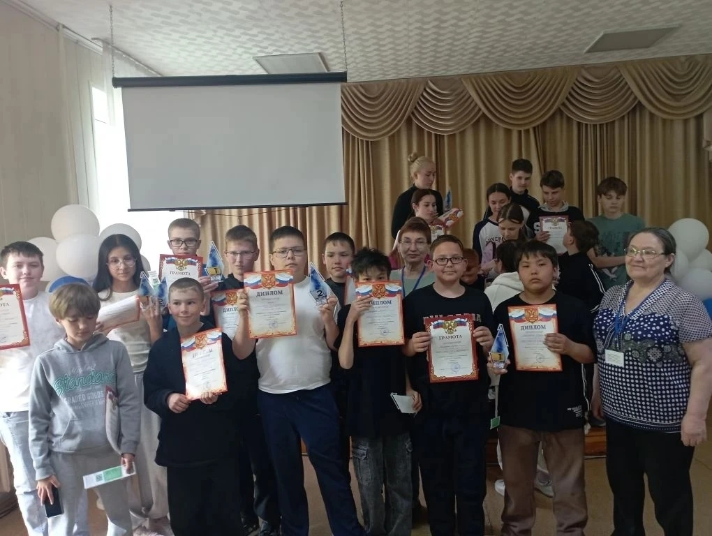 Подведены итоги первого дня районного геологического слета имени Виталия Чигвинцова!

С гордостью со