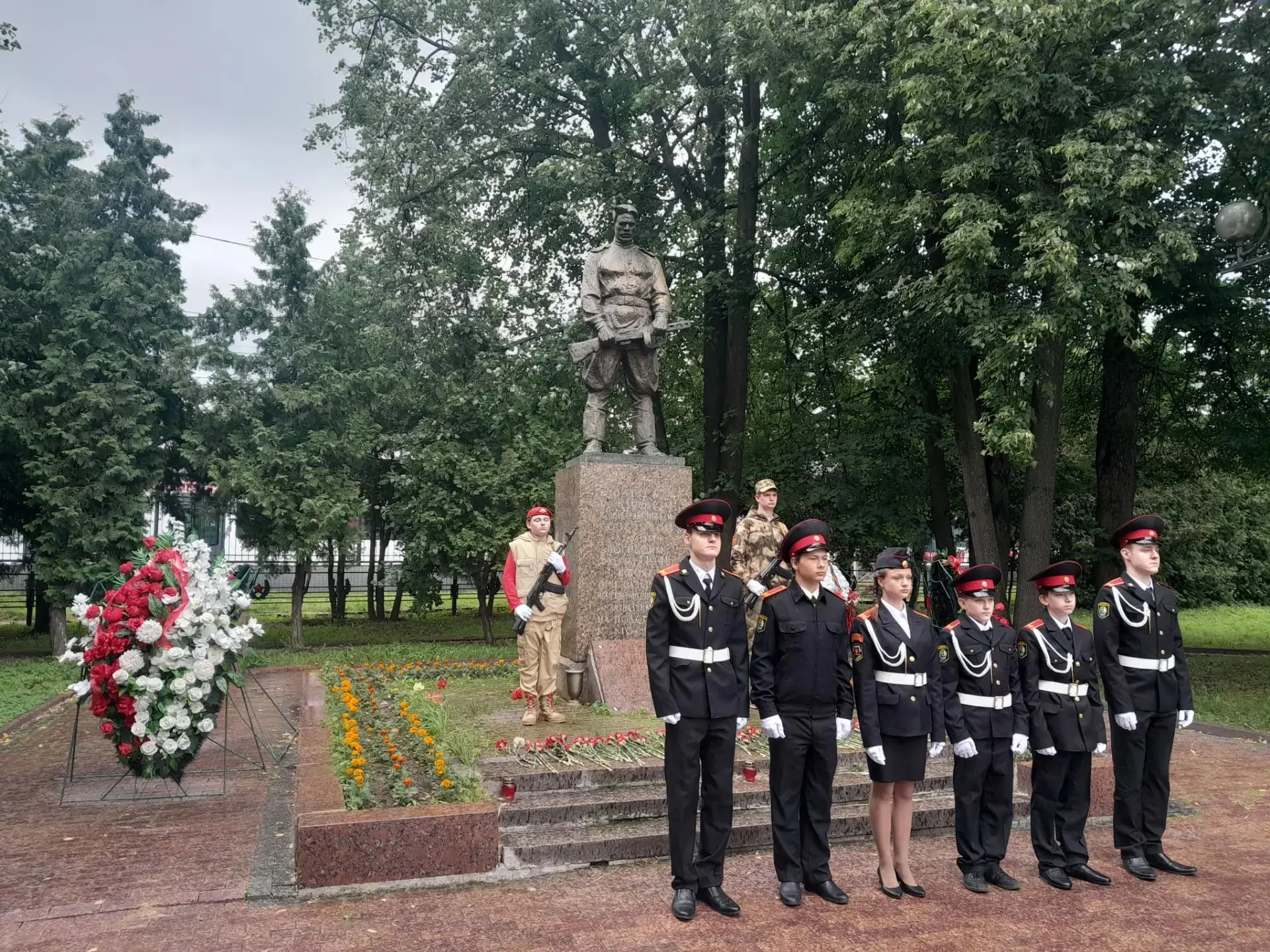 🌟Мой героический район

🔥Сегодня, в преддверии дня 85-й годовщины начала Великой Отечественной вой