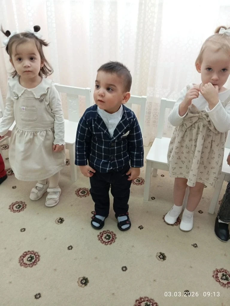 🌷Весенние праздники в нашем детском саду!

Малыши встречают весну и дарят мамочкам свои поздравлени