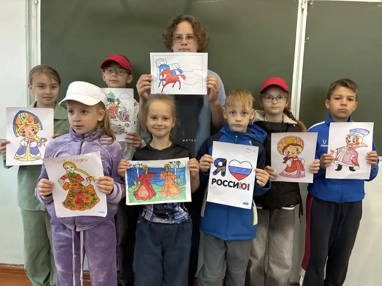 🇷🇺 Россия — это мы!

В преддверии Дня России в спортивной школе прошло яркое патриотическое меропр