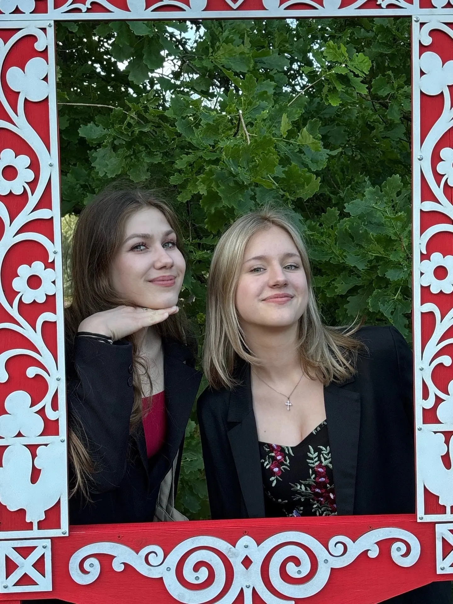 🎉«Каскад» — на фестивале «Фолк-Пикник»!

Поздравляем наш талантливый дуэт — Елизавету Поперешняк и 