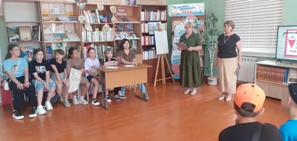 "БЕЗОПАСНОЕ  ПОВЕДЕНИЕ ПРИ ЧРЕЗВЫЧАЙНЫХ ОБСТОЯТЕЛЬСТВАХ"

Познавательная беседа для ребят дворовой п