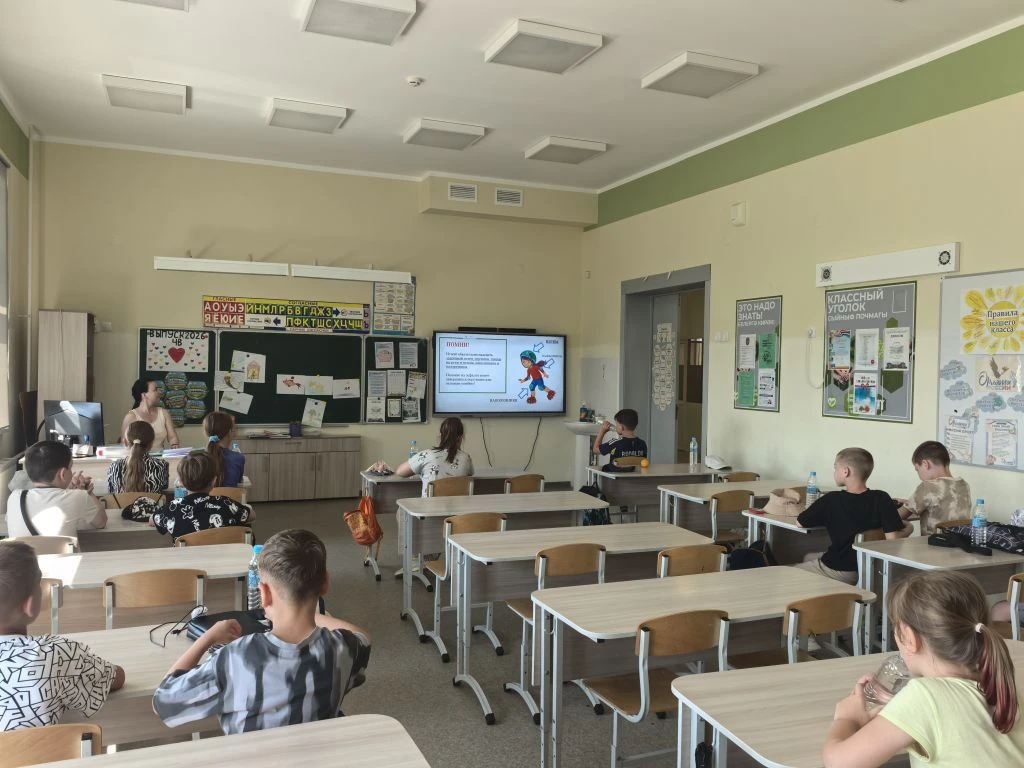 Безопасность превыше всего! 🌟 

Сегодня мы с ребятами в лагере ещё раз повторили главные правила, к