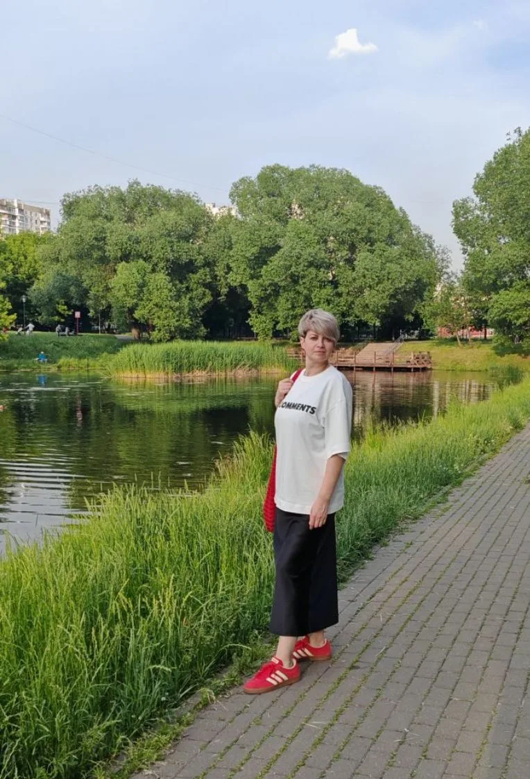 Всем добрый день 😊

Я немного пропала. Вчера накрыла мигрень 🤕

Раньше я по 3 дня не вставала с кр