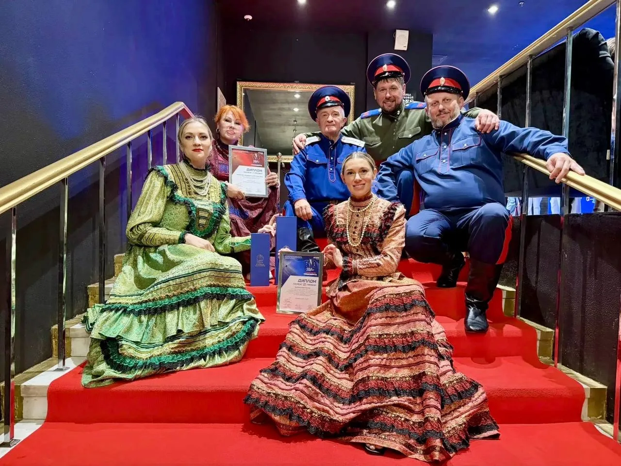 На творческой высоте 🎭

В Москве подведены итоги XV корпоративного творческого фестиваля «Созвездие