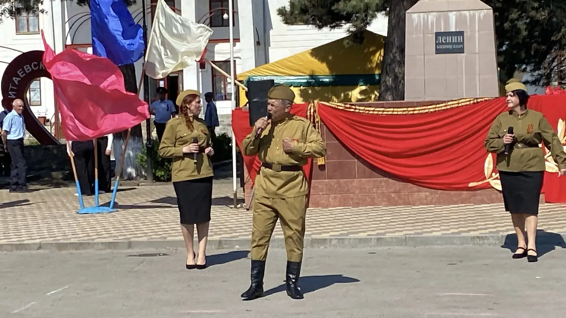 Праздник 9 мая — священный для каждого из нас. Это день памяти о подвиге нашего народа, о героизме и