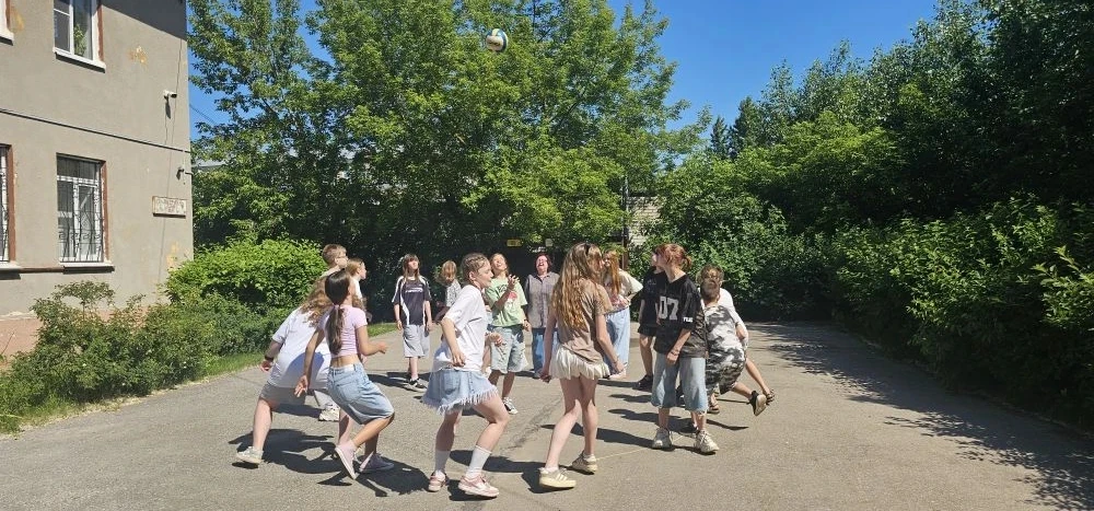 📢📢📢 Лагерь на связи

✅Еще один день. Почти выучили зарядку🤦 
✅А вы знали, что у многих народност