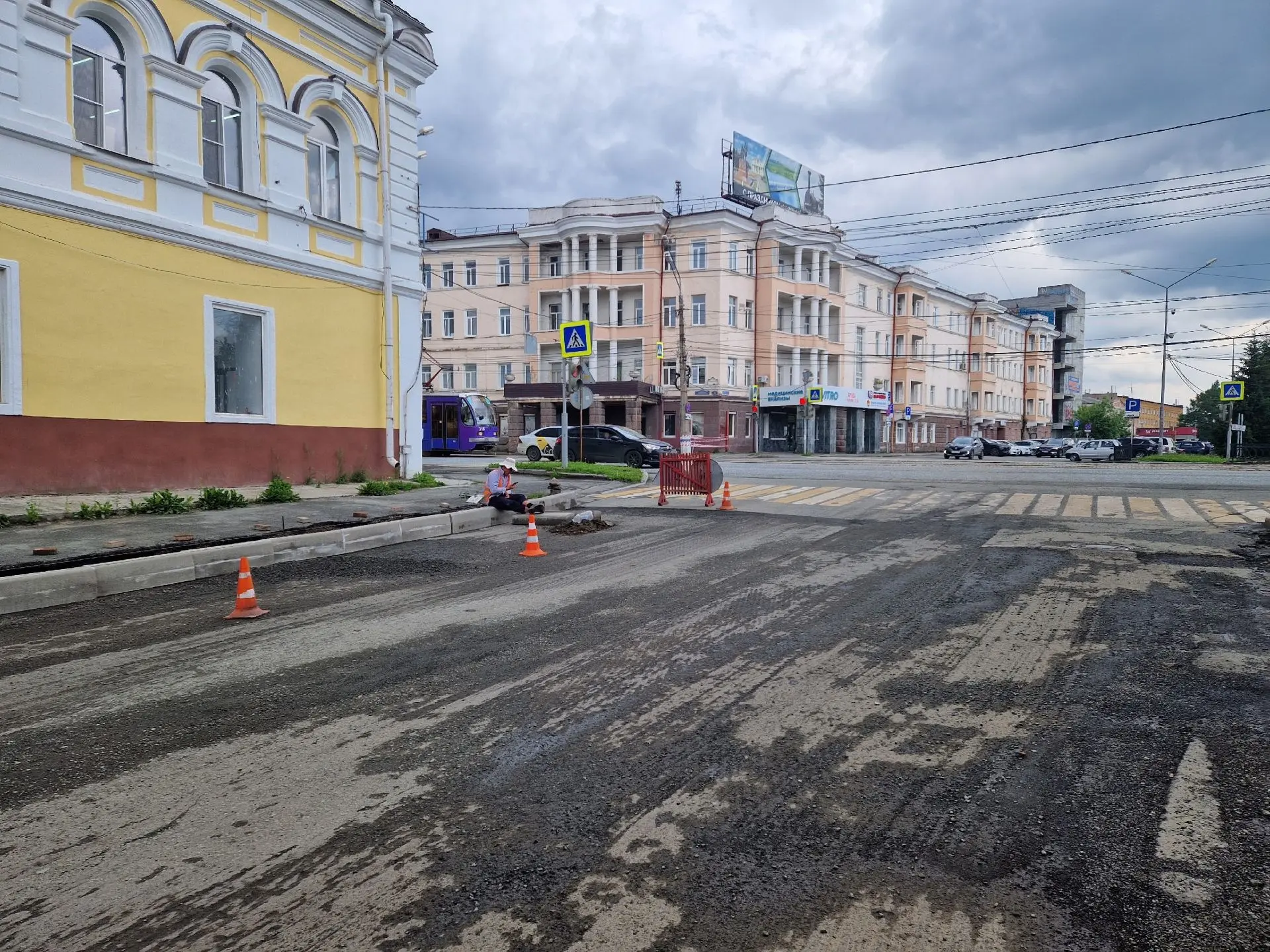 В Нижнем Тагиле идет масштабный ремонт дорог: сроки, участки и новые технологии

Так, работы затрону